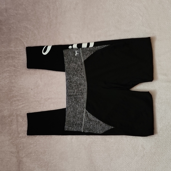 PINK Victoria's Secret Yoga Pants - Picture 3 of 6